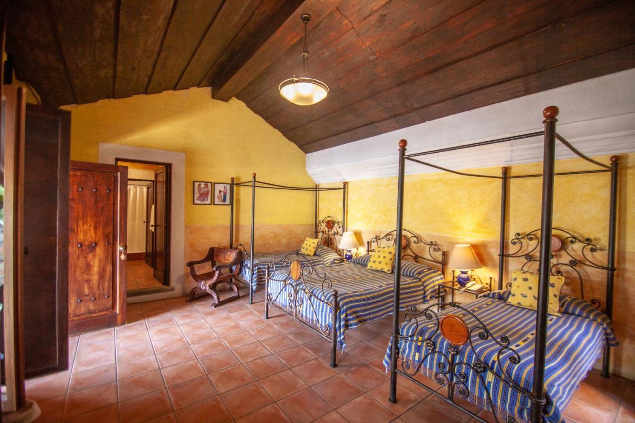 Hotel Palacio De Dona Beatriz Antigua Exterior photo